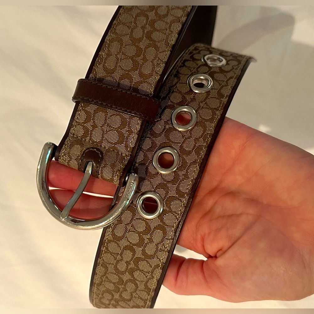 Coach women’s belt.
